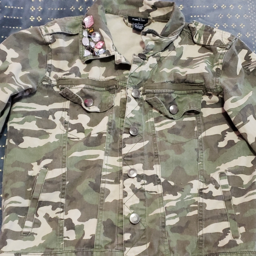 Jacket - Picture 3 of 3
